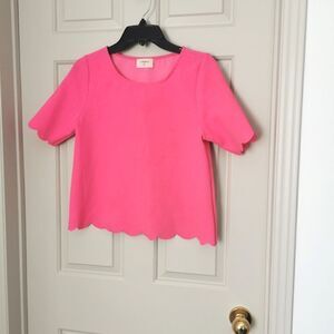 Everly scalloped top size S